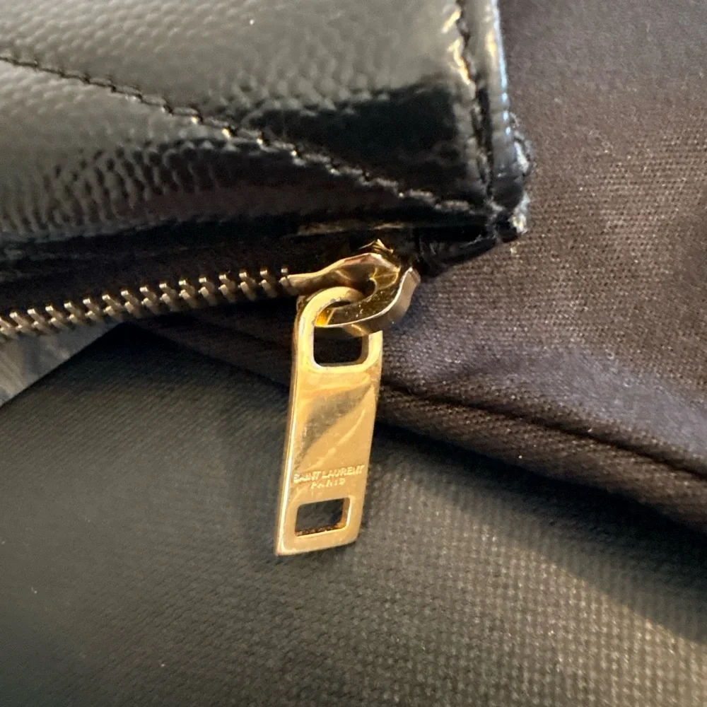 Saint Laurent Black and Gold Chevron Wallet Flap Card Case - Picture 5 of 10